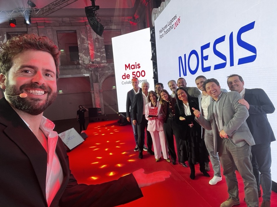 Selfie with João Manzarra and the Noesis team celebrating the Best Workplaces Portugal 2026 recognition
